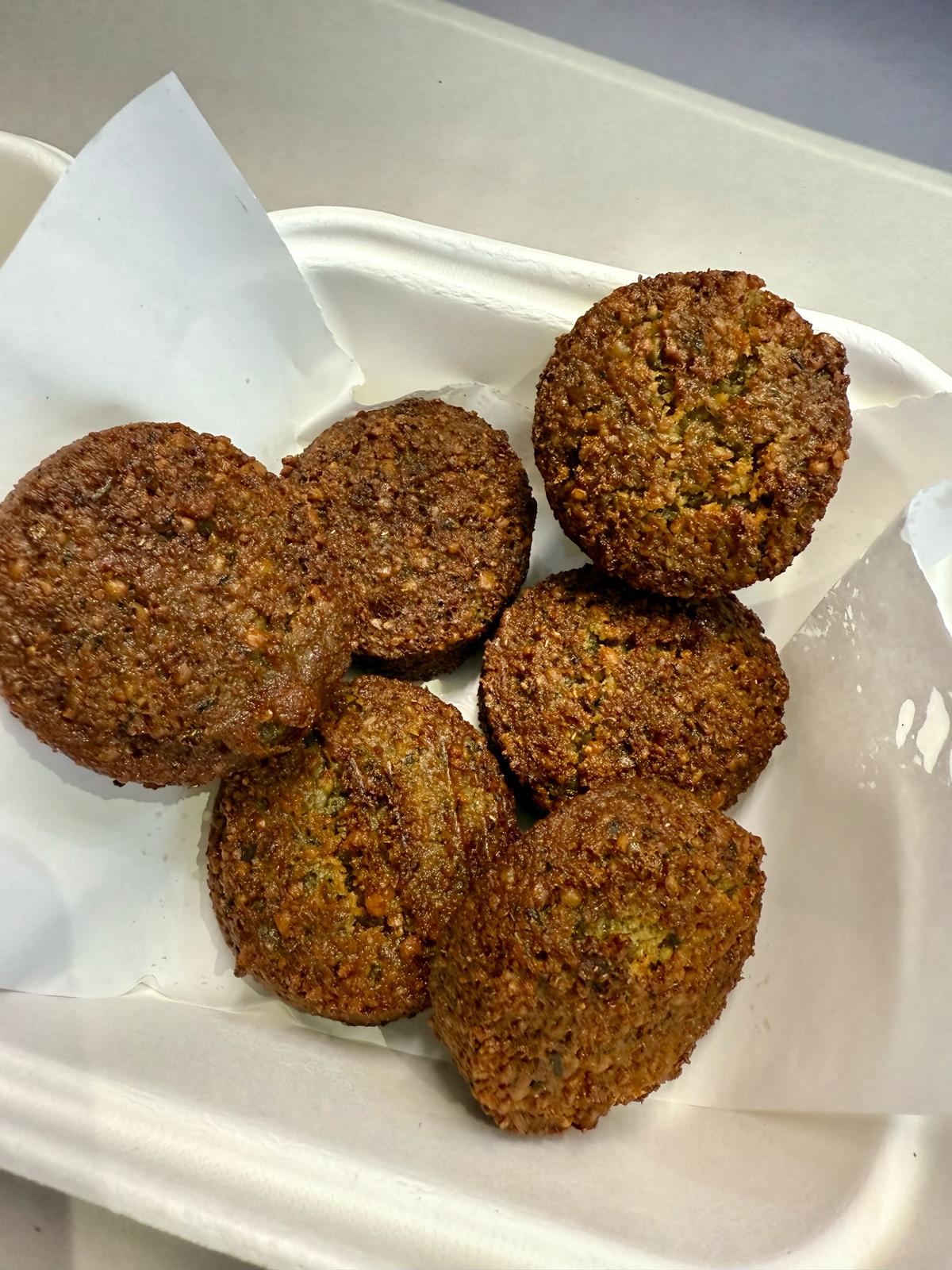 6 Falafel