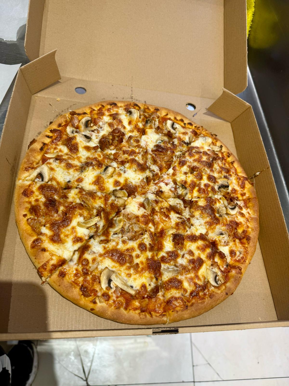 Chicken and Mushroom Pizza
